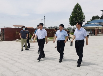 2021年6月，县长潘佳庭来我校检查工作